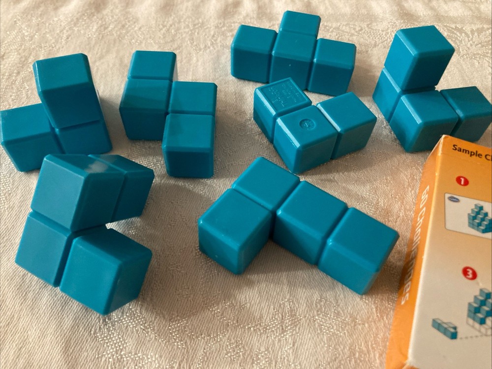 ThinkFun Block By Block 60 Challenges Creative Building Game – Blocks And Cards