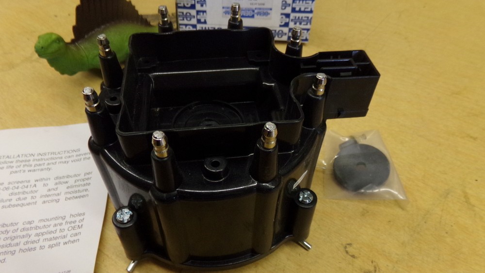 NEW Distributor Cap 4212 *Free Shipping*