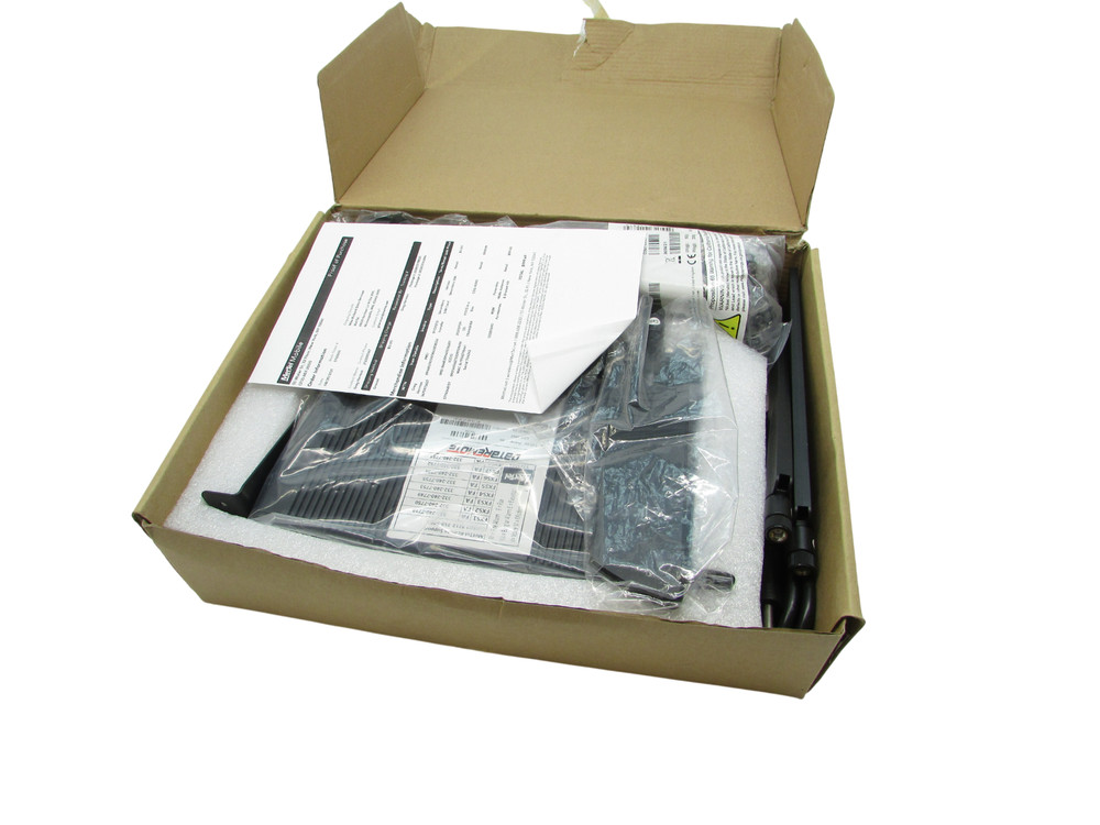 New Open Box DataRemote CDS-9090 Advanced Wireless LTE Cellular Router