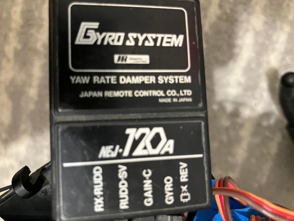 2 hirobo shuttle z helicopters