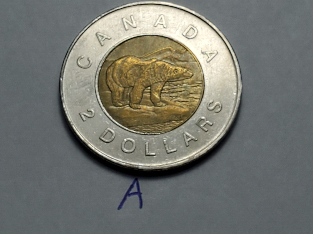 2011 CANADA 2 Dollar Toonie Coin a3