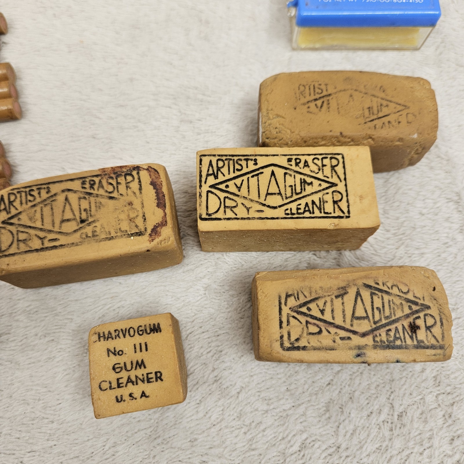 Artist Eraser Lot Charvogum Vitagum Dry Cleaner Multilith El Producto Case Empty