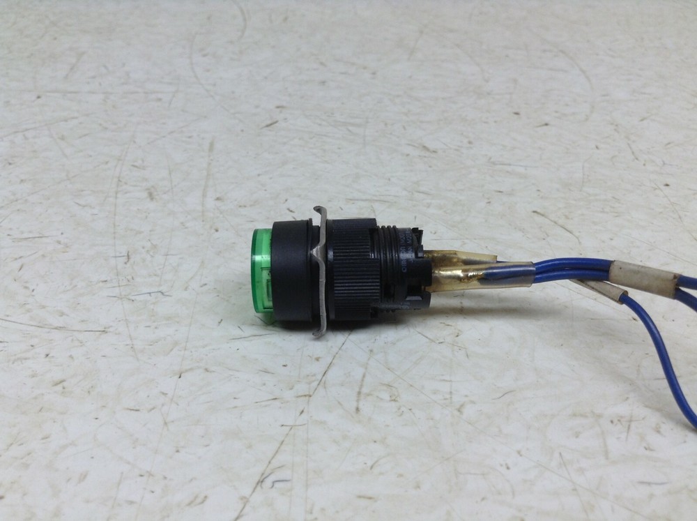 Omron M2GT-7001-3 Green Indicator Light M2GT70013
