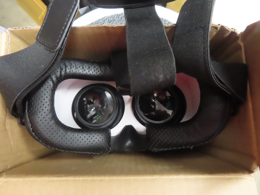 VR Headset for Phone, Compatible with iPhone Samsung and Android 3D Virtual...