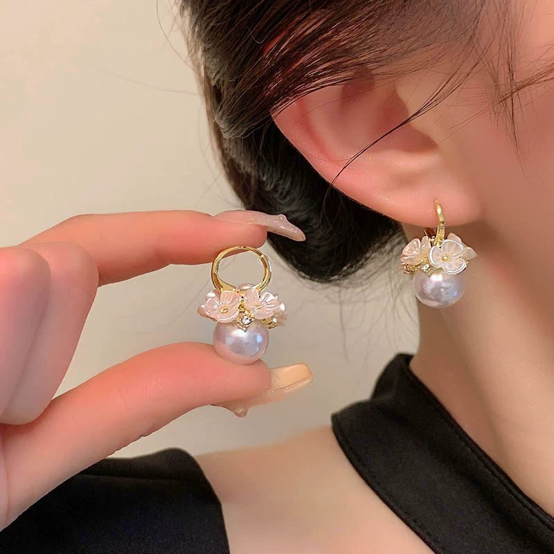 Elegant Flower White Pearl Dangle Drop Earrings for Women Pearl Earrings ♪