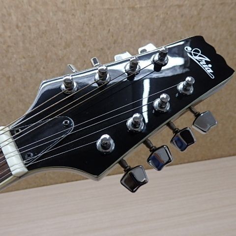 Aria AM-20 Mandolin with case Aria