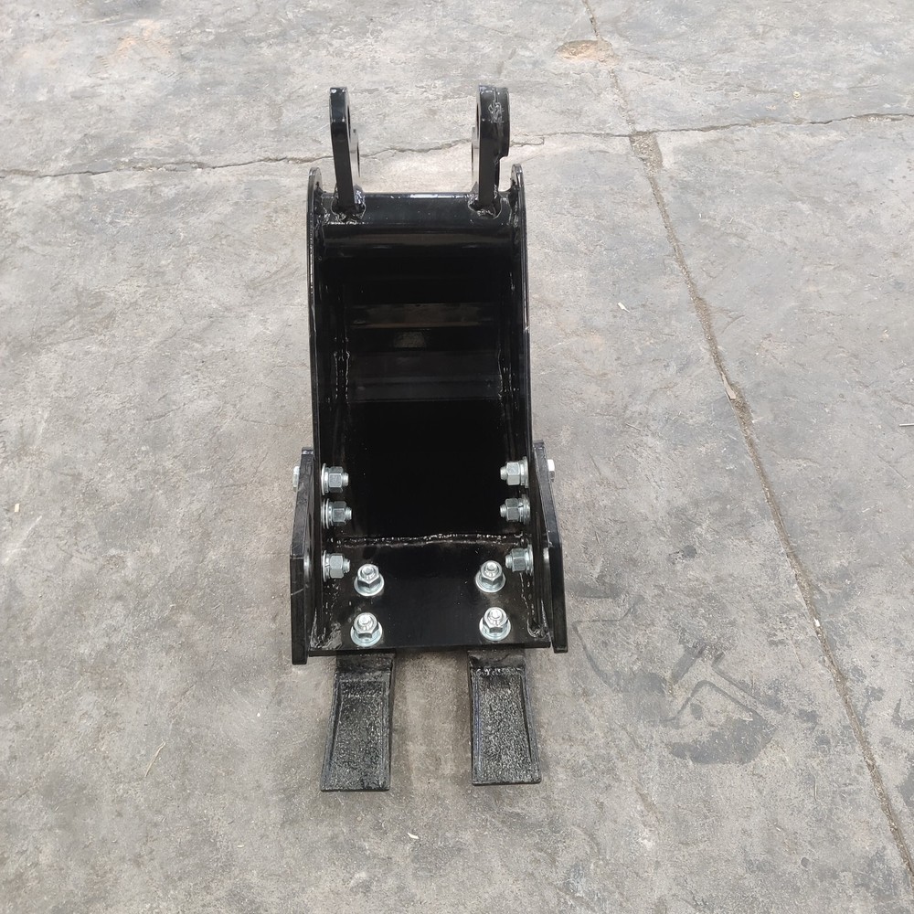 200mm Tooth Bucket Attachment for Mini Excavators Digger Bagger