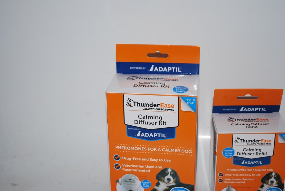 ThunderEase Adaptil Dog Calming Diffuser Kit + Extra Refill 11/2027 – Used