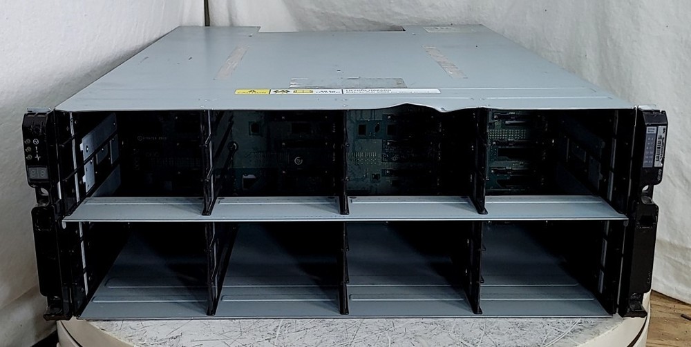 NETAPP NAJ-0801 24-Bay Hard Disk NAS Array SEE NOTES