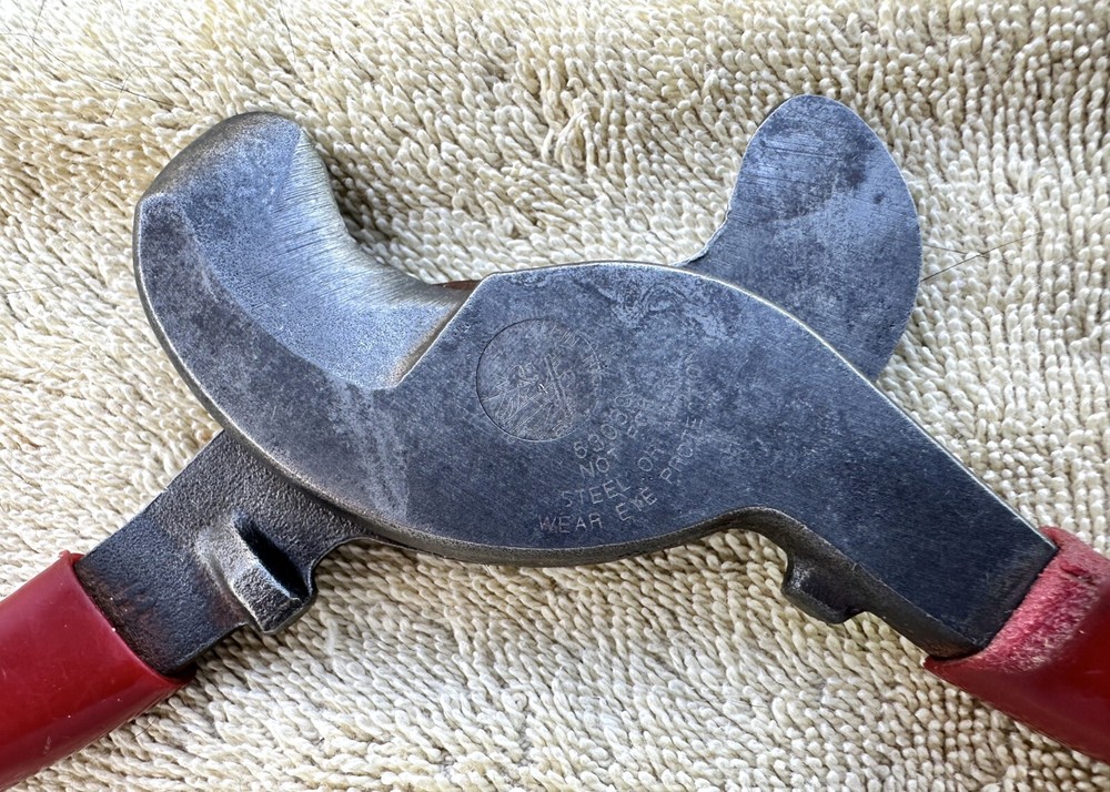 KLEIN TOOLS BUNDLE CUTTER NO. 63050 (H=2021 DATE CODE)