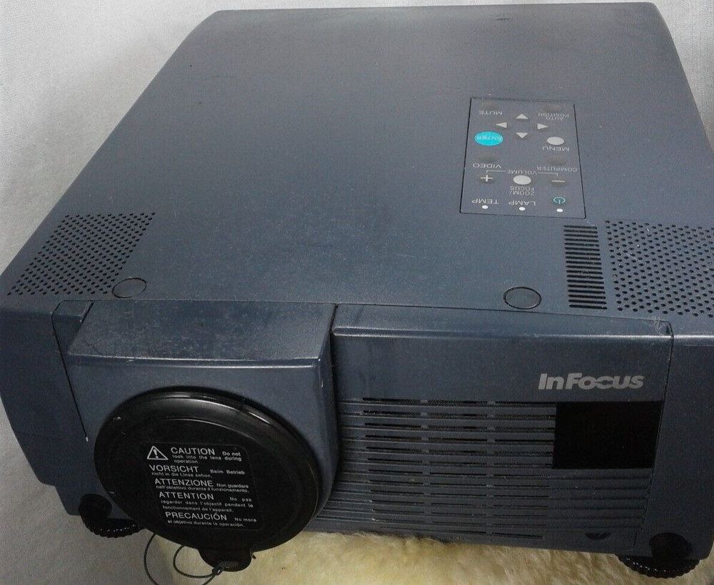 INFOCUS PROJECTOR CONFERENCE ROOM MEETING PRESENTATION HOME AUDIO VISUAL SYSTEM