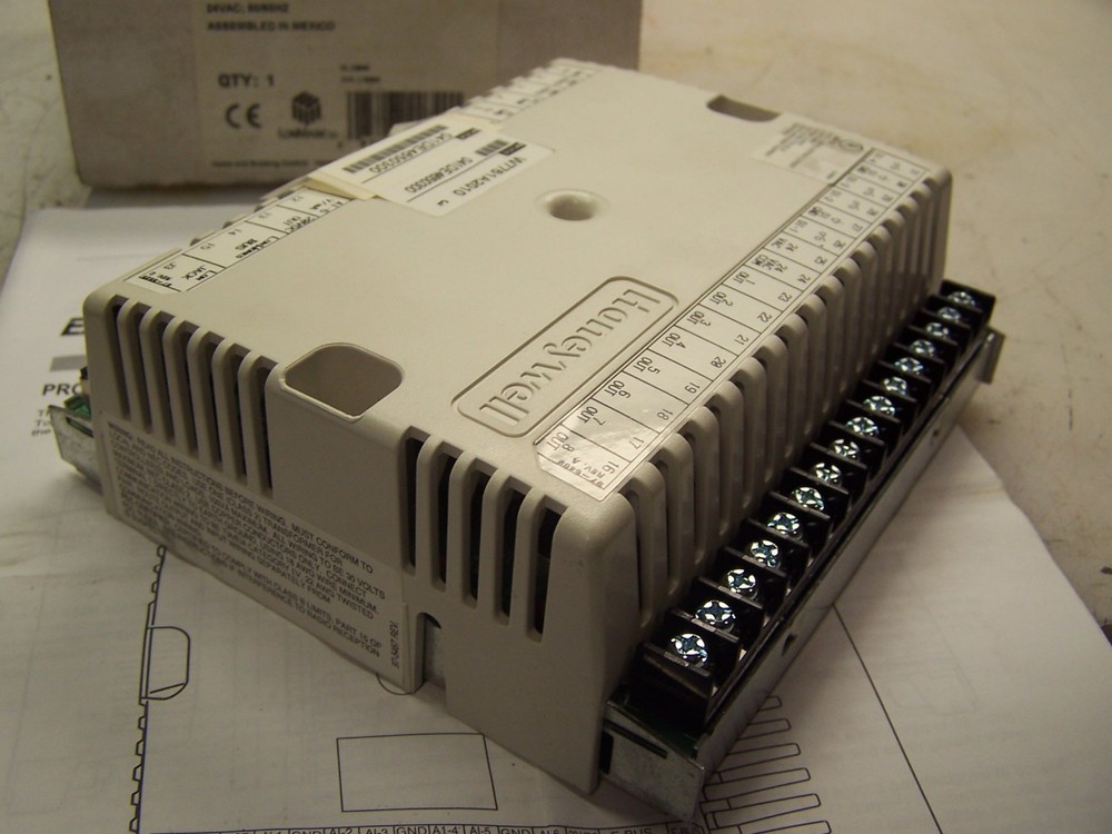 NEW HONEYWELL EXCEL 10 REMOTE INPUT/OUTPUT DEVICE 24 VAC W7761A2010