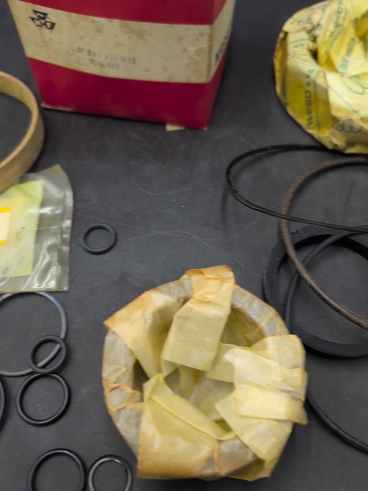 Massey Ferguson Seal Kit 835967M91 NOS Genuine