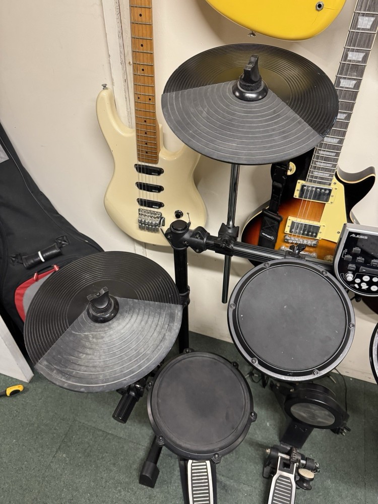 Alesis Dm6 Electric Electronic Digital Drum Kit Set