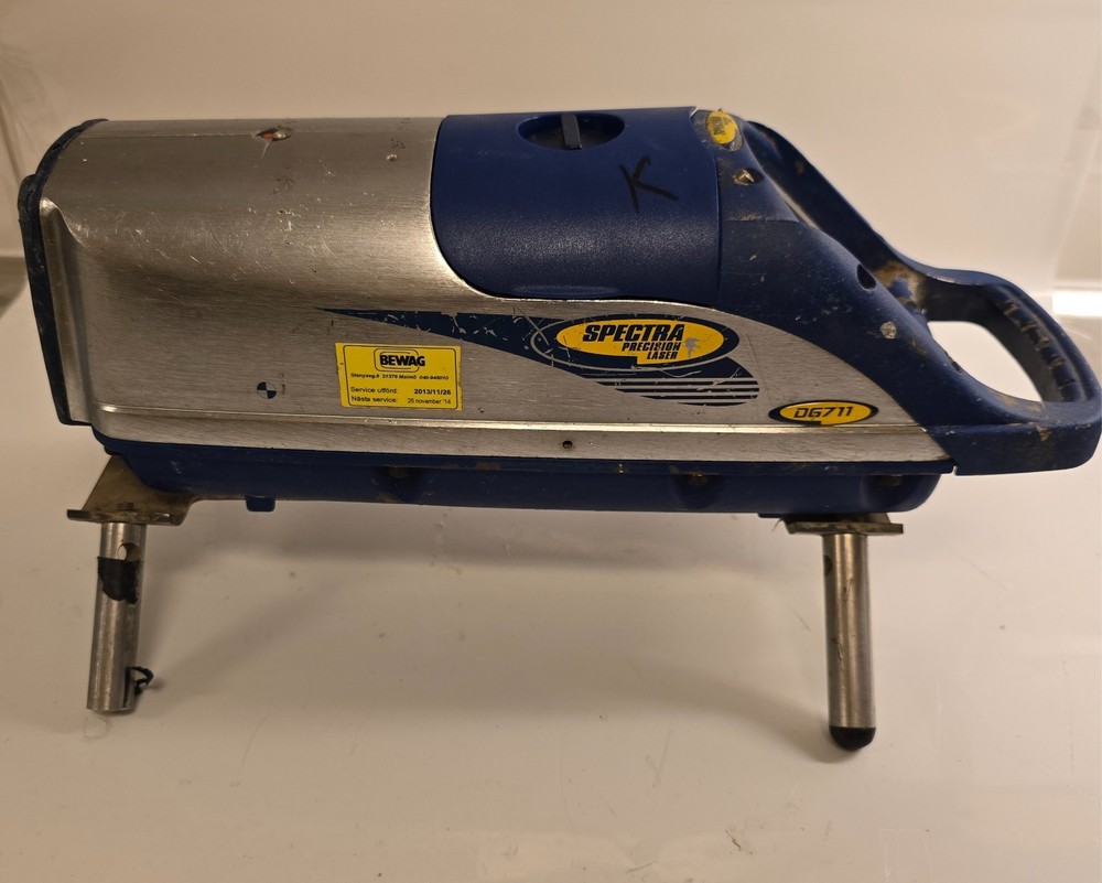 Spectra Trimble DG711 Precision Pipe Laser