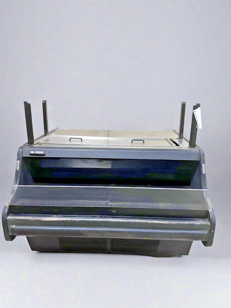 "STRUCTURAL CONCEPTS Q2447 B" ELECTRIC 1 PH REFRIGERATED LIGHTED DISPLAY CASE