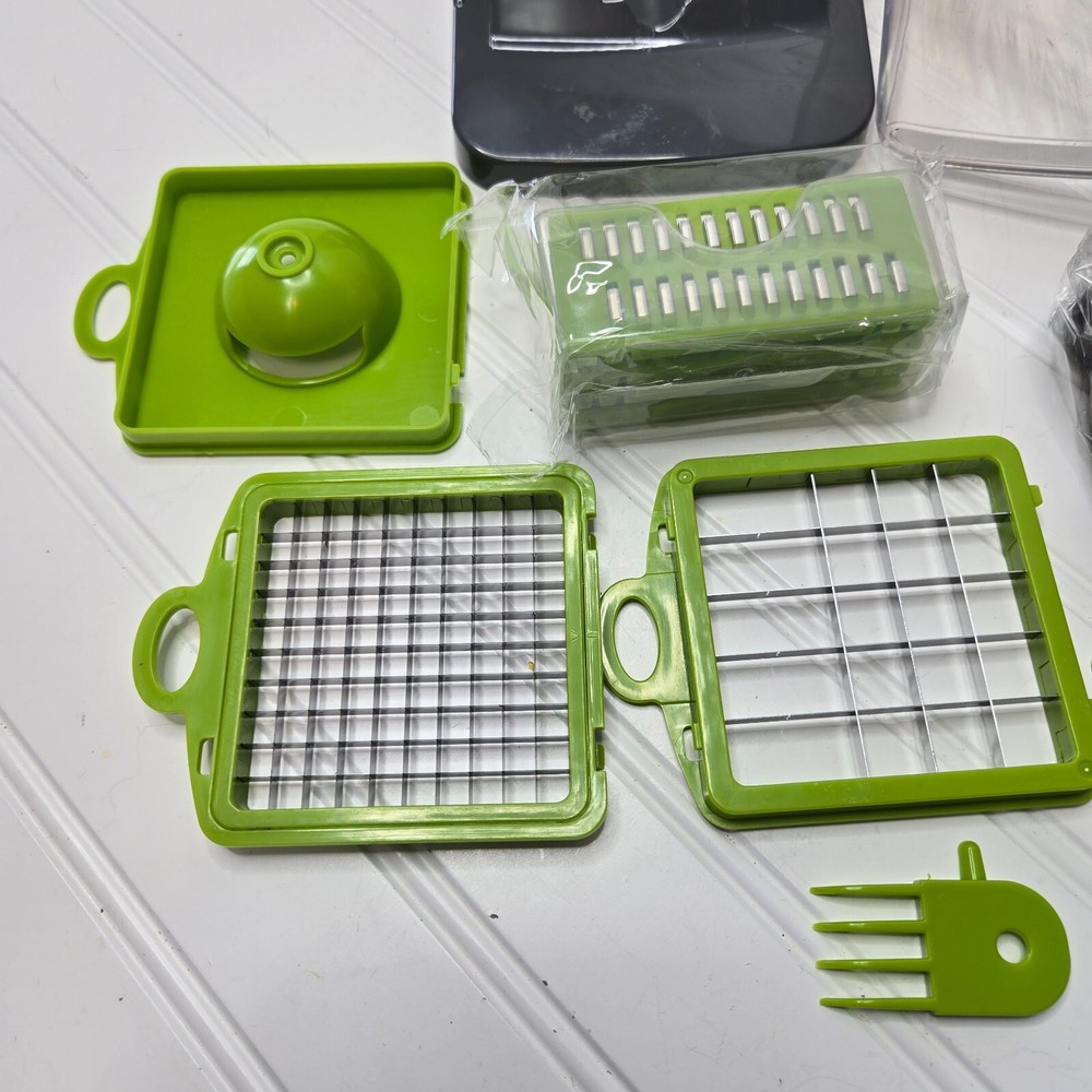 Vegetable Chopper - Multifunctional 10 Piece - Dice Shred Slice - New In Box