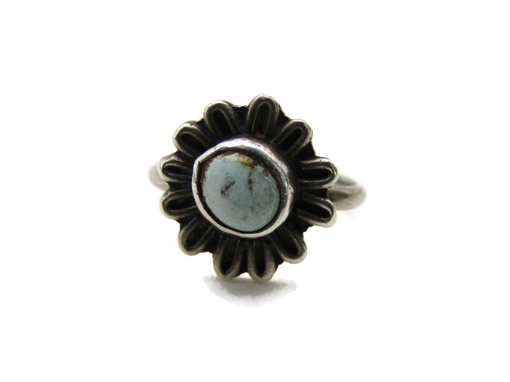 Blue Stone Inlay Flower Ring Silver Tone