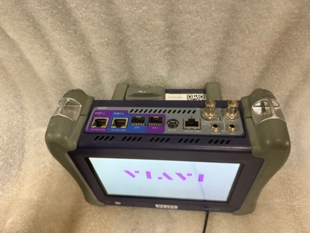 Viavi T-BERD 5800 Network Tester w/ Charger mint touch screen rechargeable