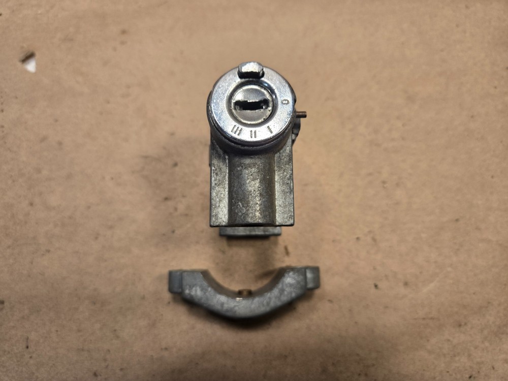 MG MGB Midget Column Lock BHM7143
