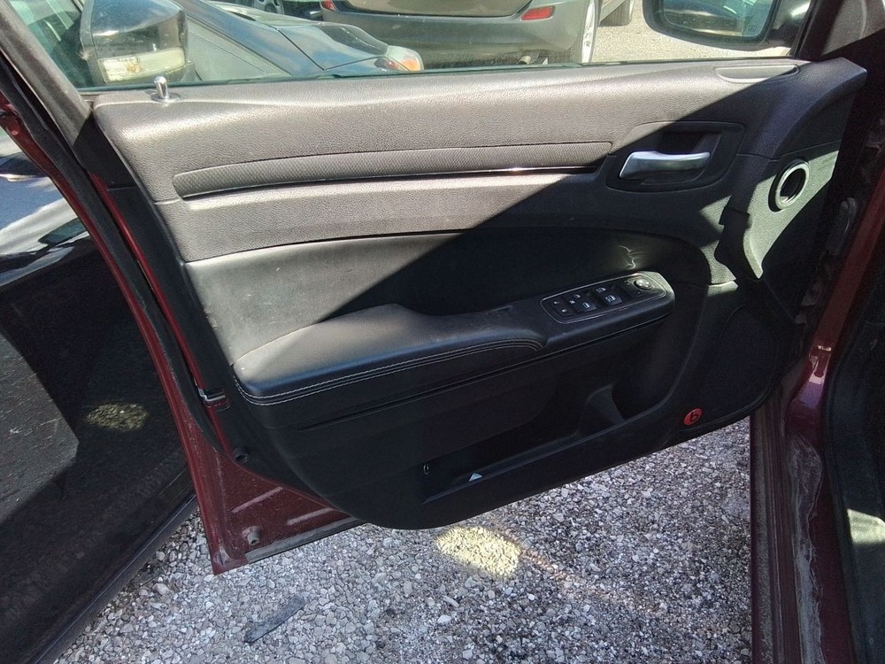 2011-2014 Chrysler 300 Dash 8.4" Display Screen