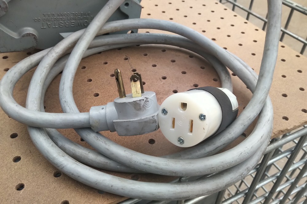 POWERSTAT F136 20 VARIABLE AUTOTRANSFORMER