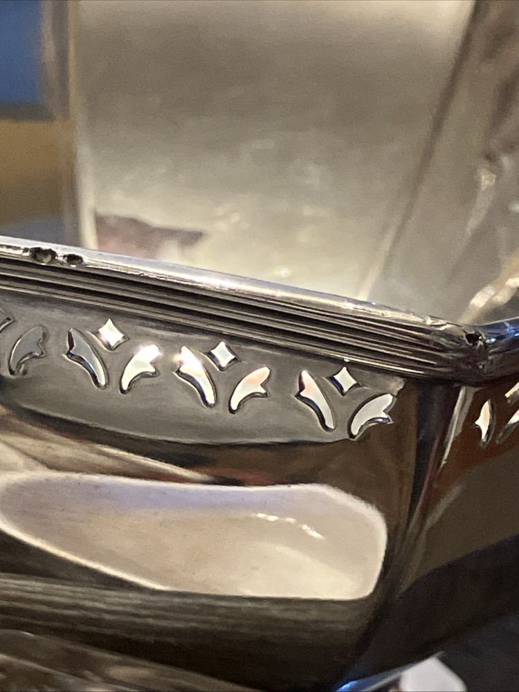 Gorham Decorative Basket w/ Handle Silver Plate #5600, 8”x6.5”x4.5”