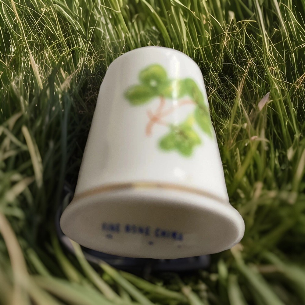 Vintage England Fine Bone China Thimble Shamrock Leaf