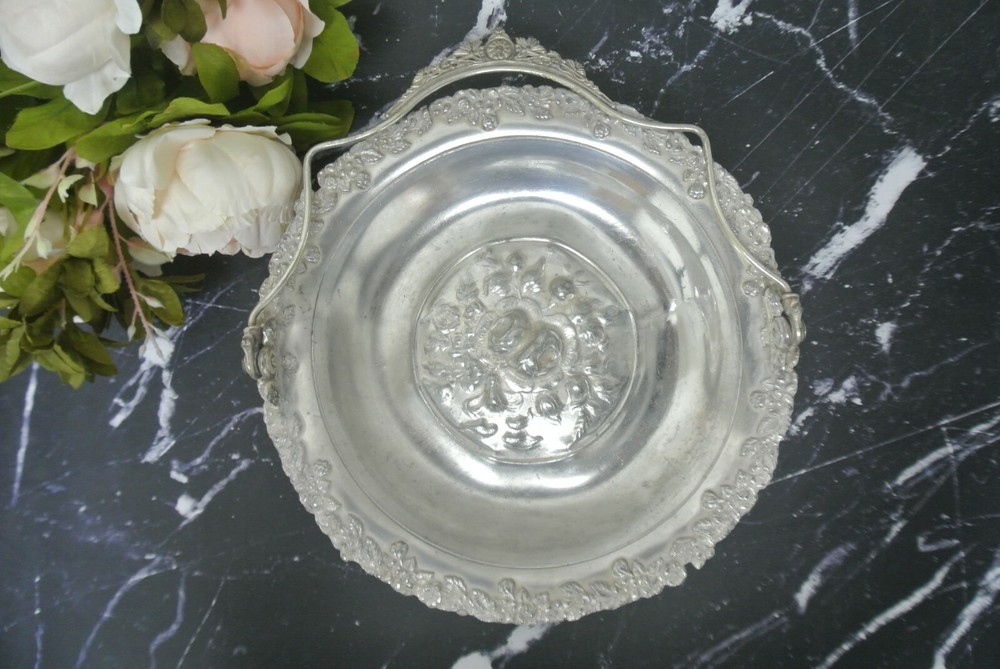 Vintage Aurora Warranted Established 1869 Brides Basket