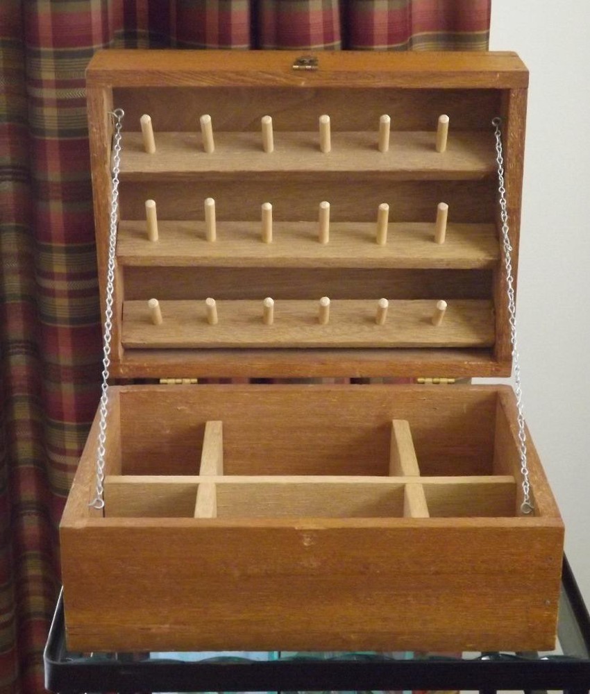 Wood Sewing Box 18 Thread Holders Tile Top EXC
