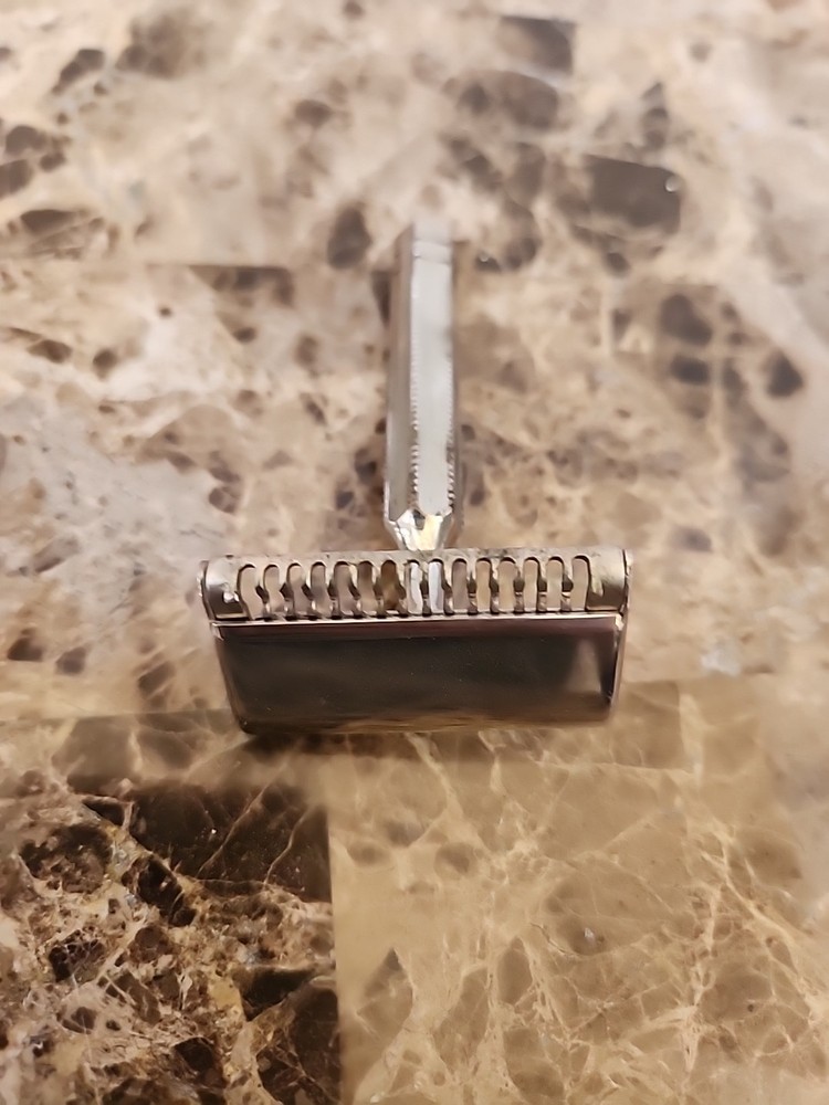 Vintage EVER-READY Safety RAZOR