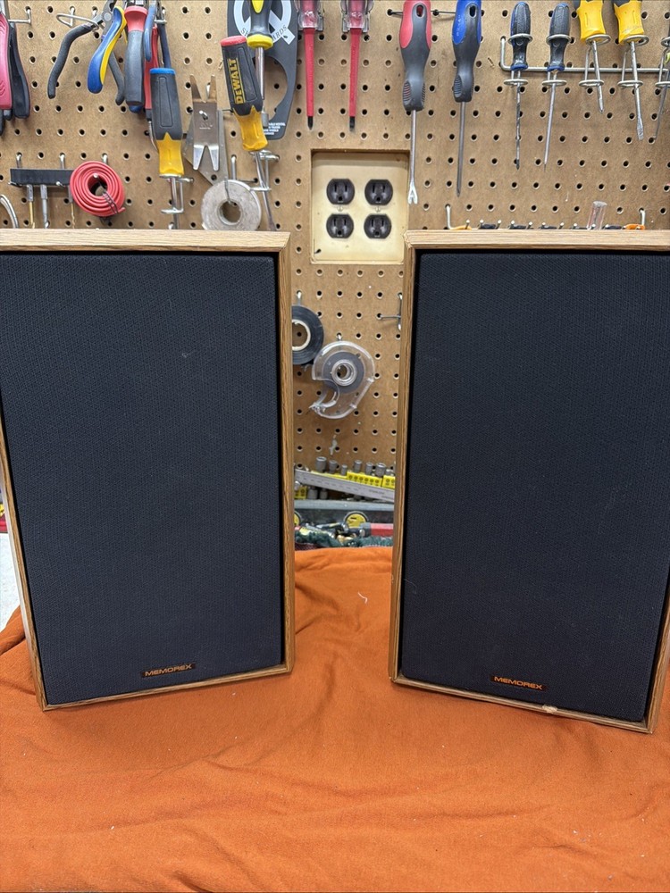 Memorex M-2100 Pair Speakers