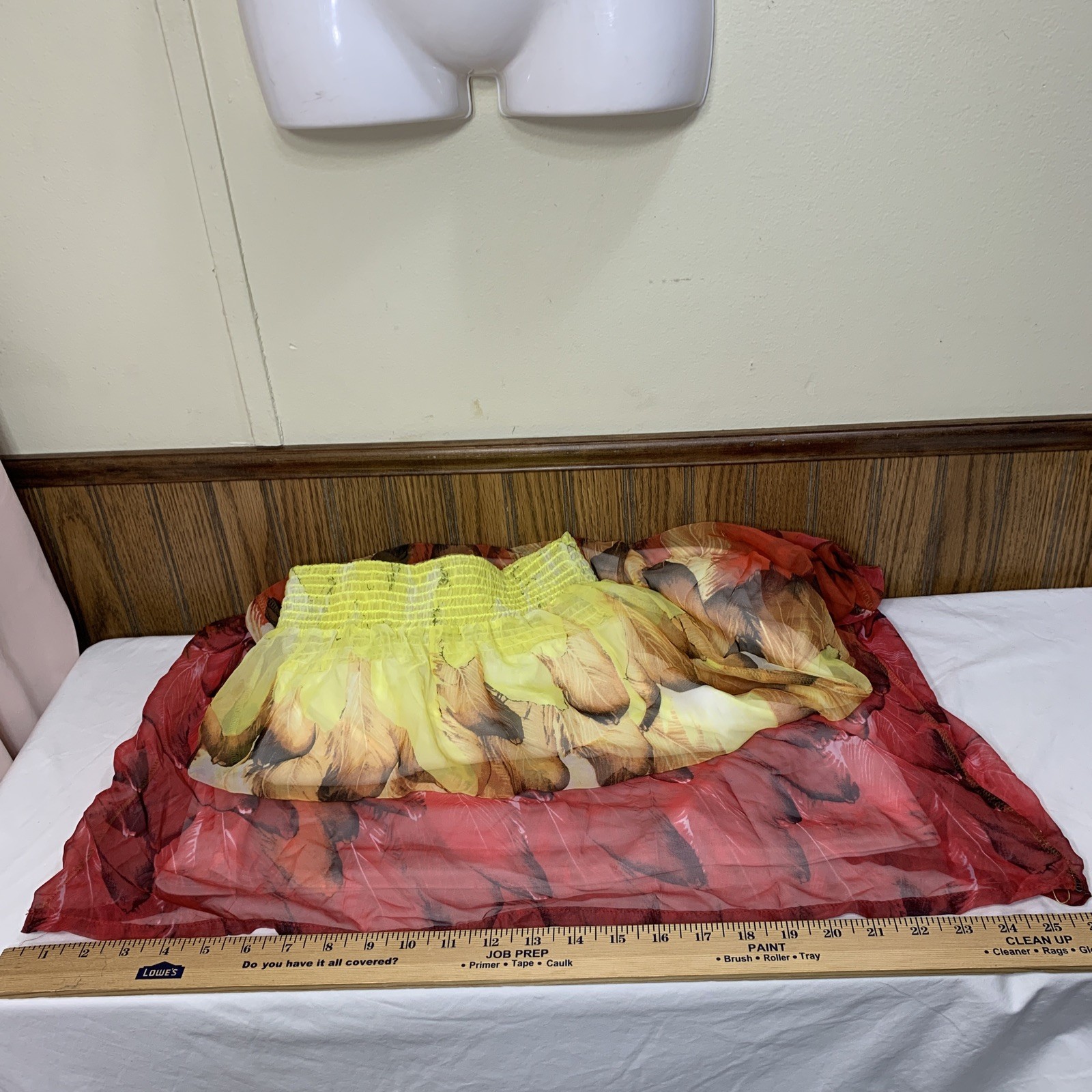 Long Maxi Skirt Size Small Sheer Overlay Lined Multi Color Feather Prints Charm