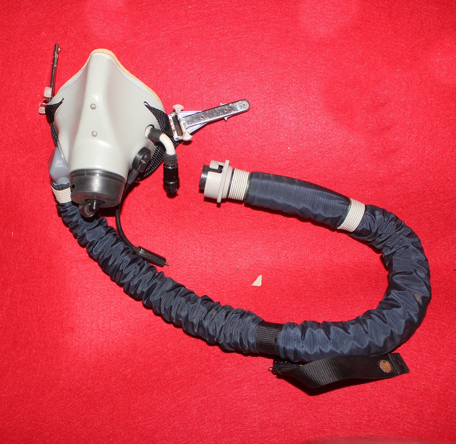 Fighter Pilot Fighting Air Force Oxygen Mask $ 199.9