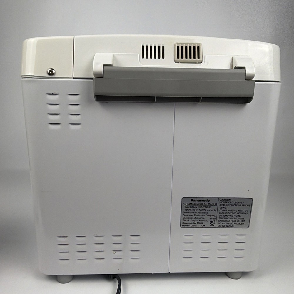 Panasonic SD-YD250 Bread Maker – Bread Pan & Paddle – Powers On – AS IS