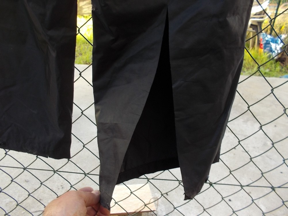 MOTORCYCLE WATER PANTS SIZE M