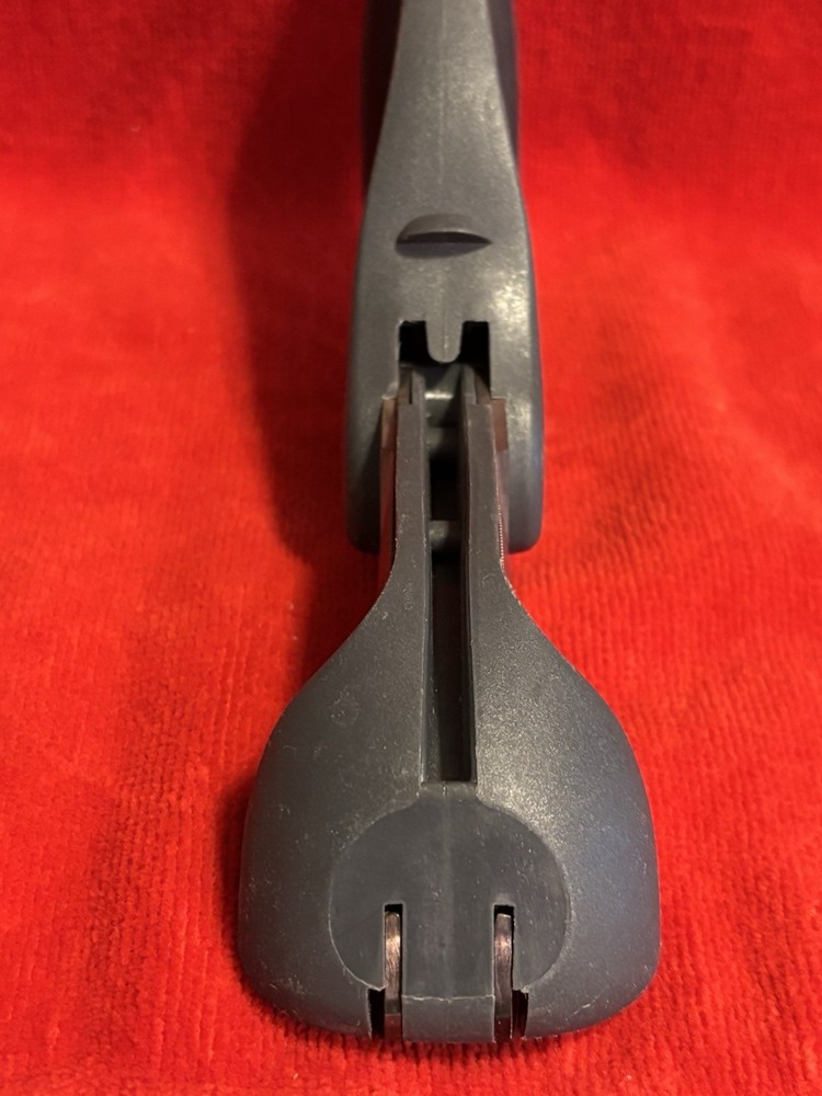 Pampered Chef Salad Chopper - Pre owned