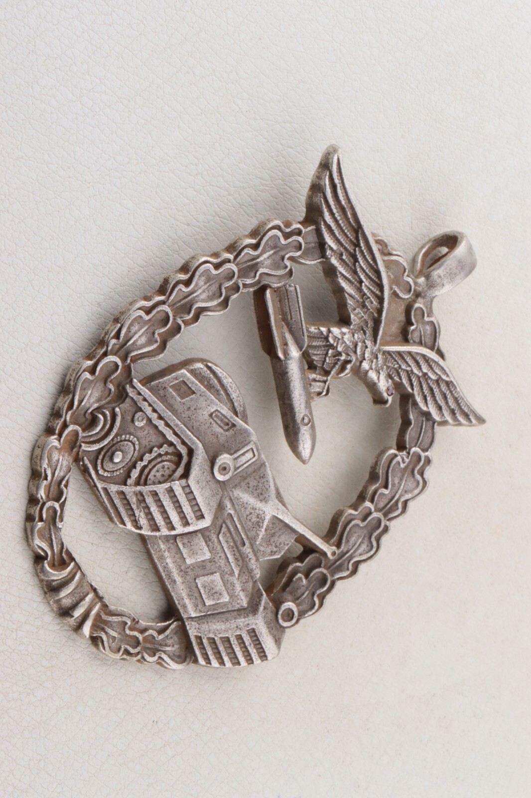 German pilot pendant 800 Silver WW2 Bomb Luftwaffe Tank WWII Wehrmacht Tank Eagl