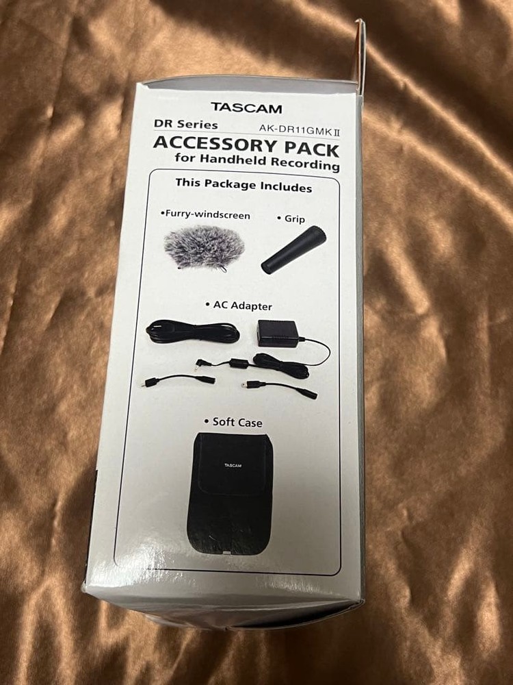 TASCAM DR-05X Portable Recorder All Function Tested w/ Box Manual