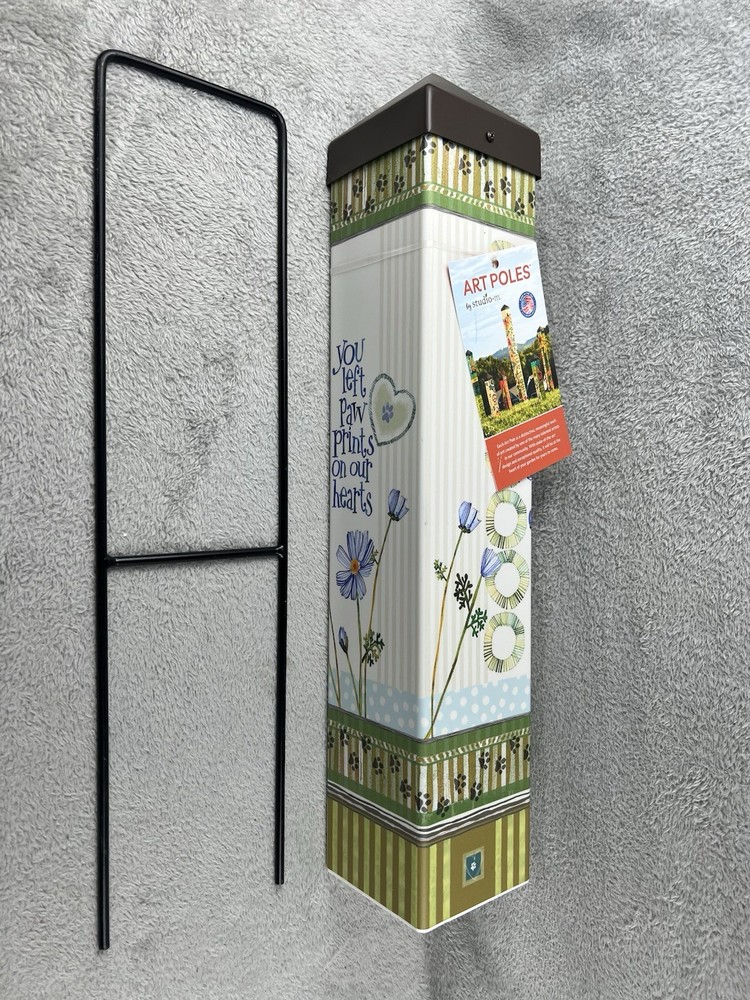 Studio M 20" Art Pole You Left Paw Prints