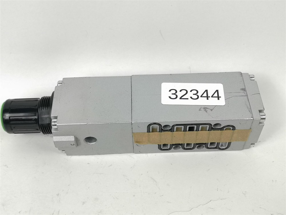 BOSCH 0821302060 Pressure Regulator