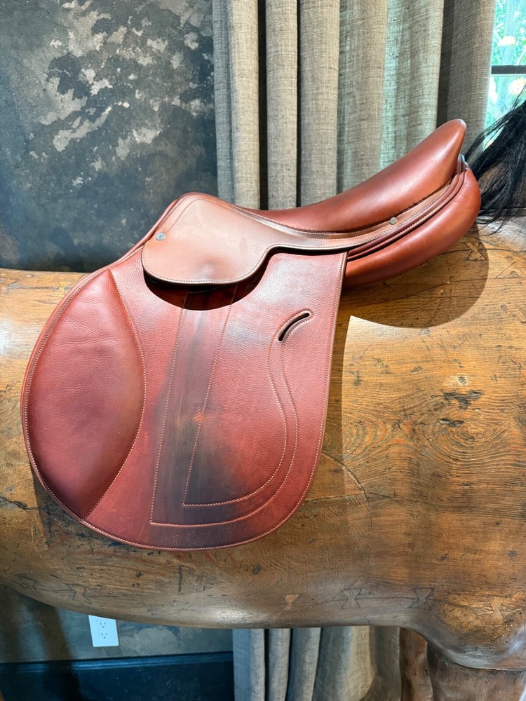 hermes vivace 17" jumping saddle