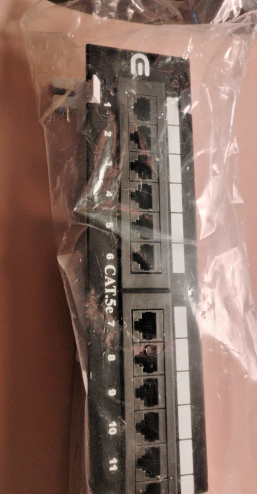 Commercial Electric CAT5e Mini Data Patch Panel 12-Port Bracket New Sealed