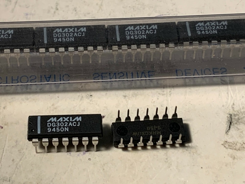 DG302ACJ Maxim Analog Switch IC SPST -DIP-14.
