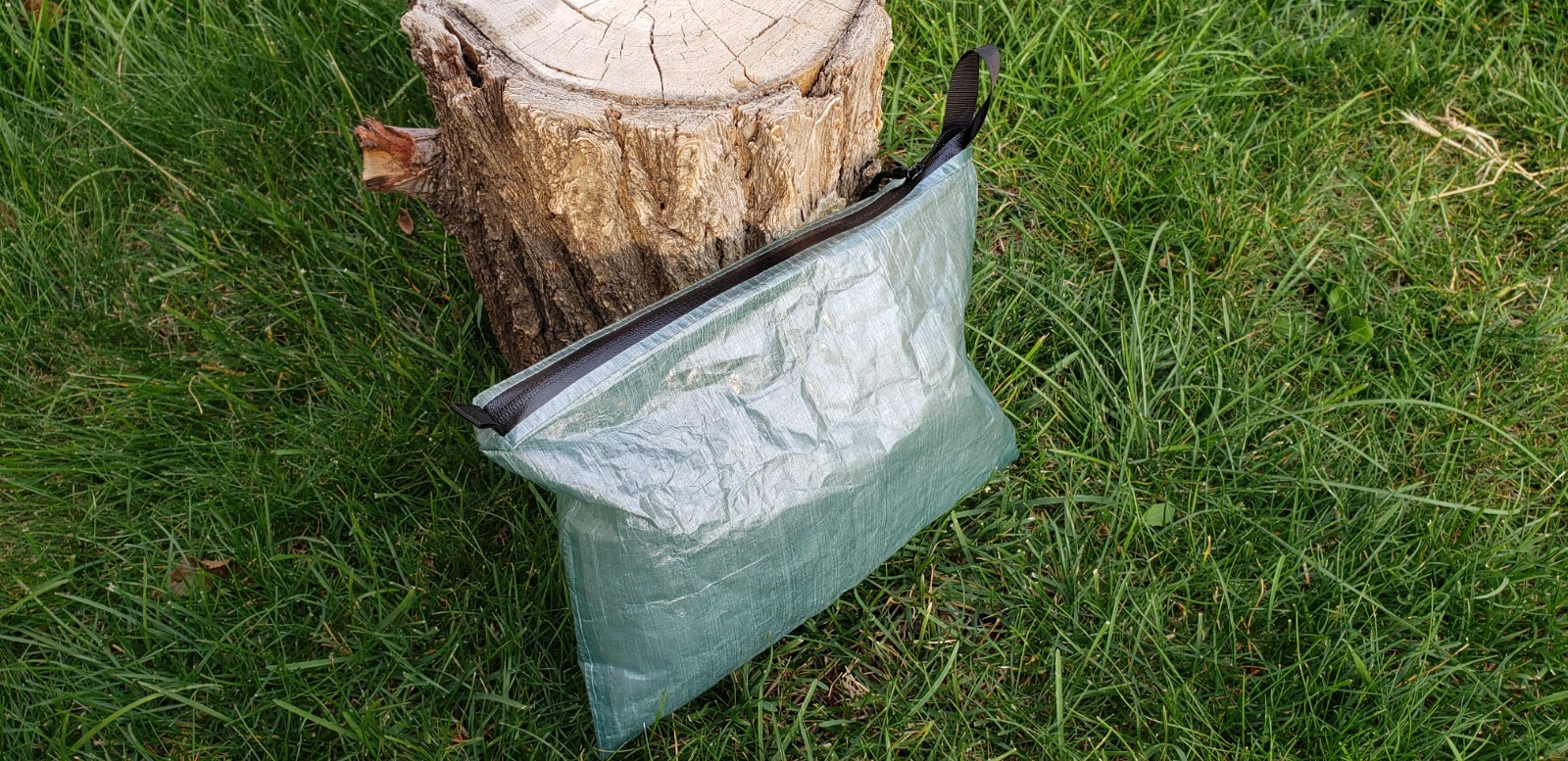 Dyneema UL trail pouch, spruce green