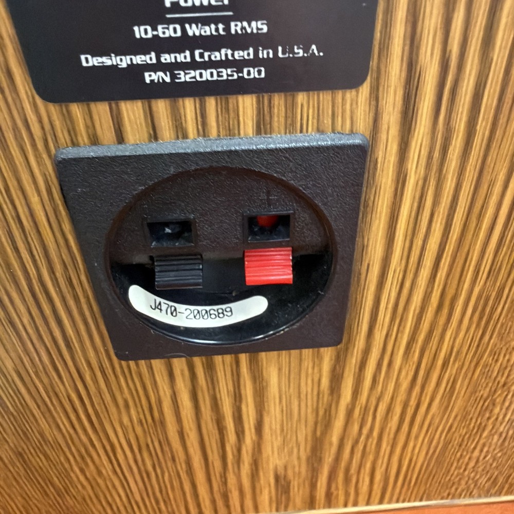 Memorex M-2100 Pair Speakers