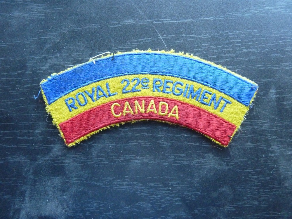 VINTAGE ROYAL 22 ND REGIMENT CREST PATCH BROAD QUEBEC