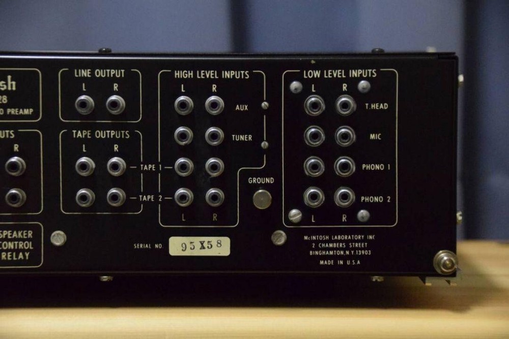 Mcintosh C28 Preamplifier