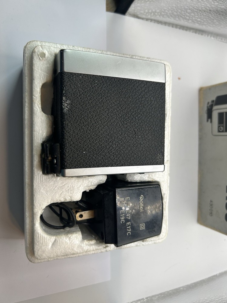 Vintage Rollei E19C Electronic Flash Unit with Charger & Sync Cable