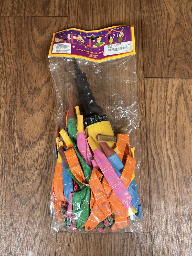 VTG Rocket Balloons 50 pack With Air Pump